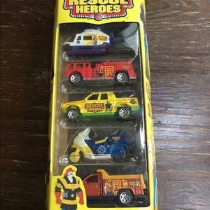 Fisher Price Match Box Rescue Hero cats 2002